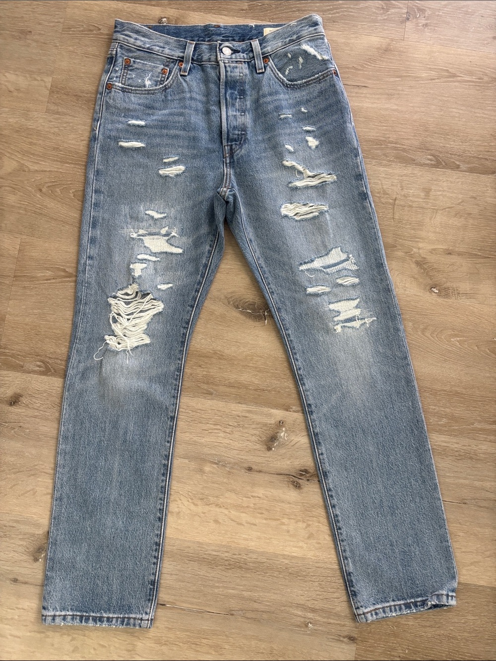 Levi’s Women’s  28x30 150th anniversary 501 Distressed Light Blue Jeans Selvedge